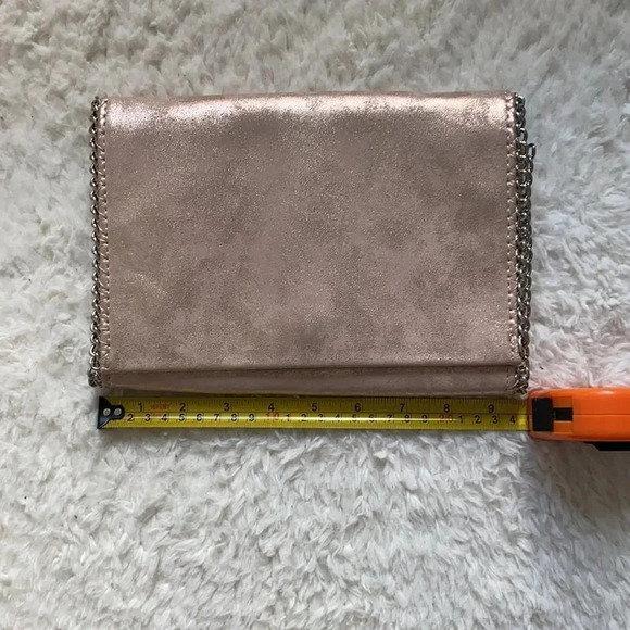 Chelsea28 Metallic Chain Trim Faux Leather Pink Silver Rose Crossbody Bag Clutch - Picture 12 of 16